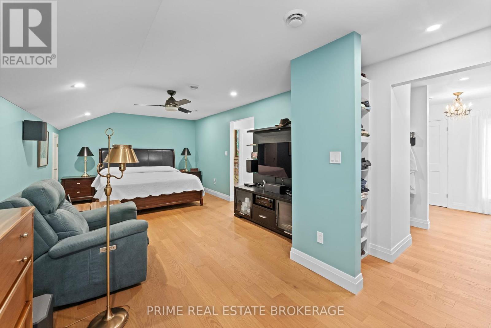 203 Riverside Drive, South Huron, Ontario  N0M 1S3 - Photo 35 - X12288006