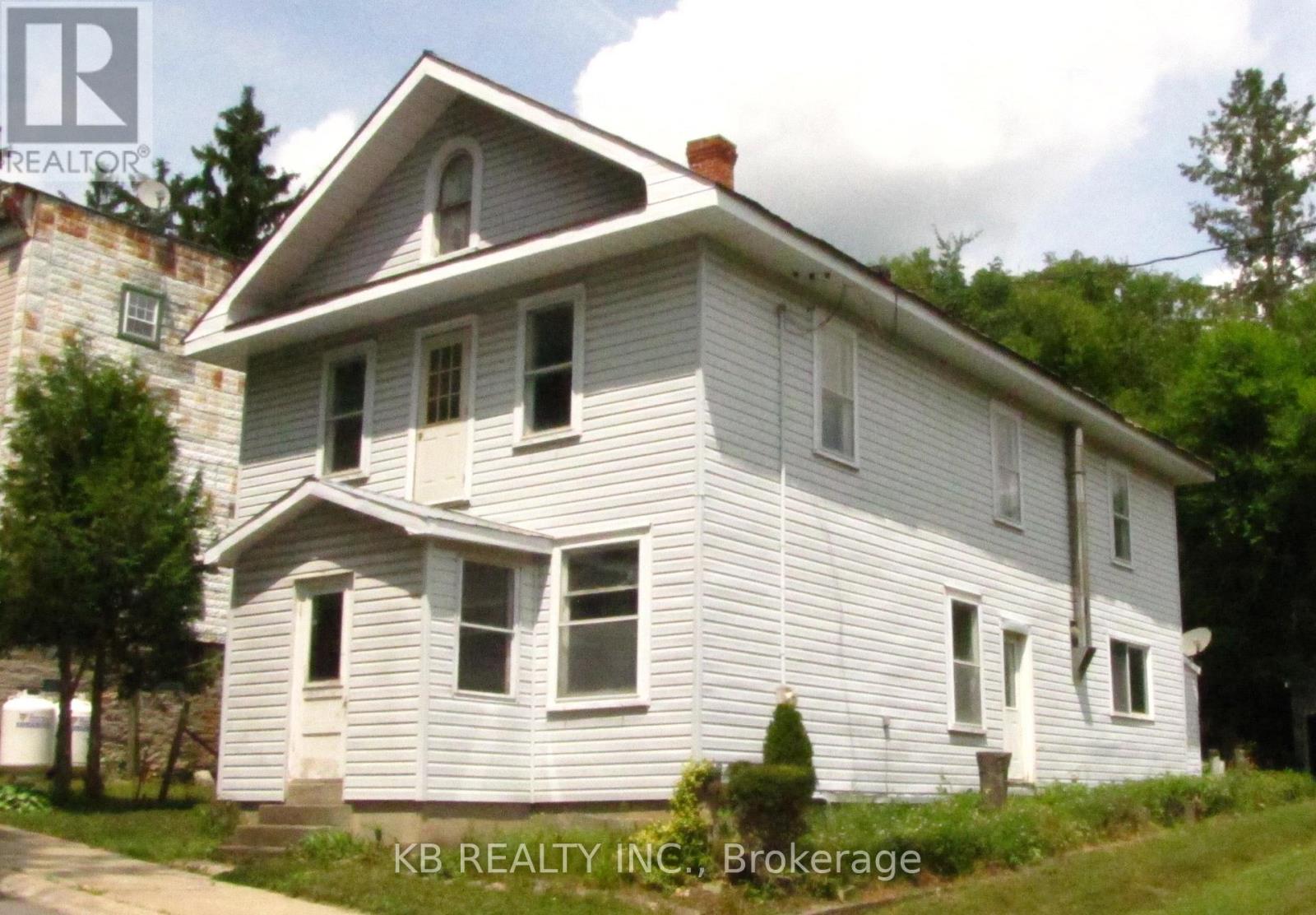 1033 BRIDGE STREET, Central Frontenac, Ontario