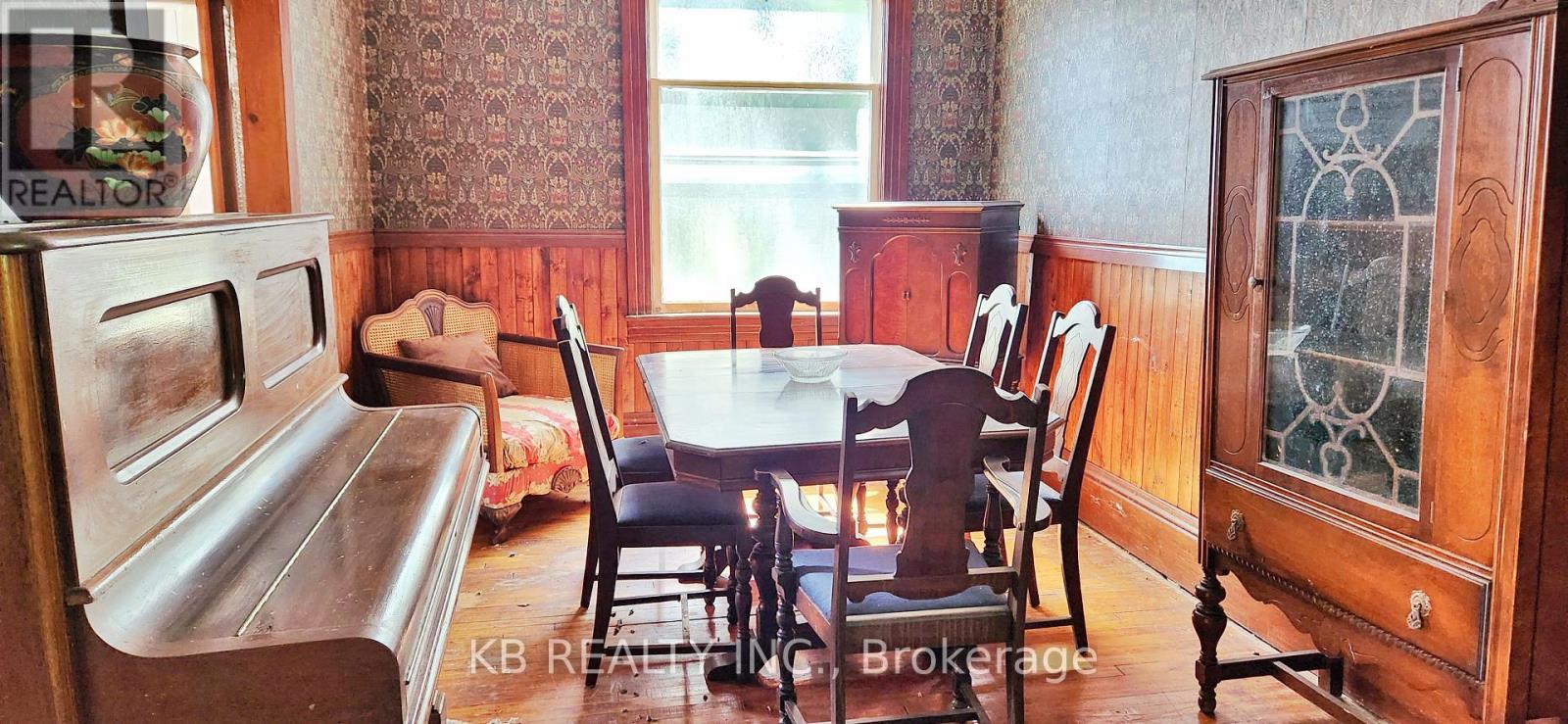 1033 Bridge Street, Central Frontenac, Ontario  K0K 1B0 - Photo 6 - X12355259