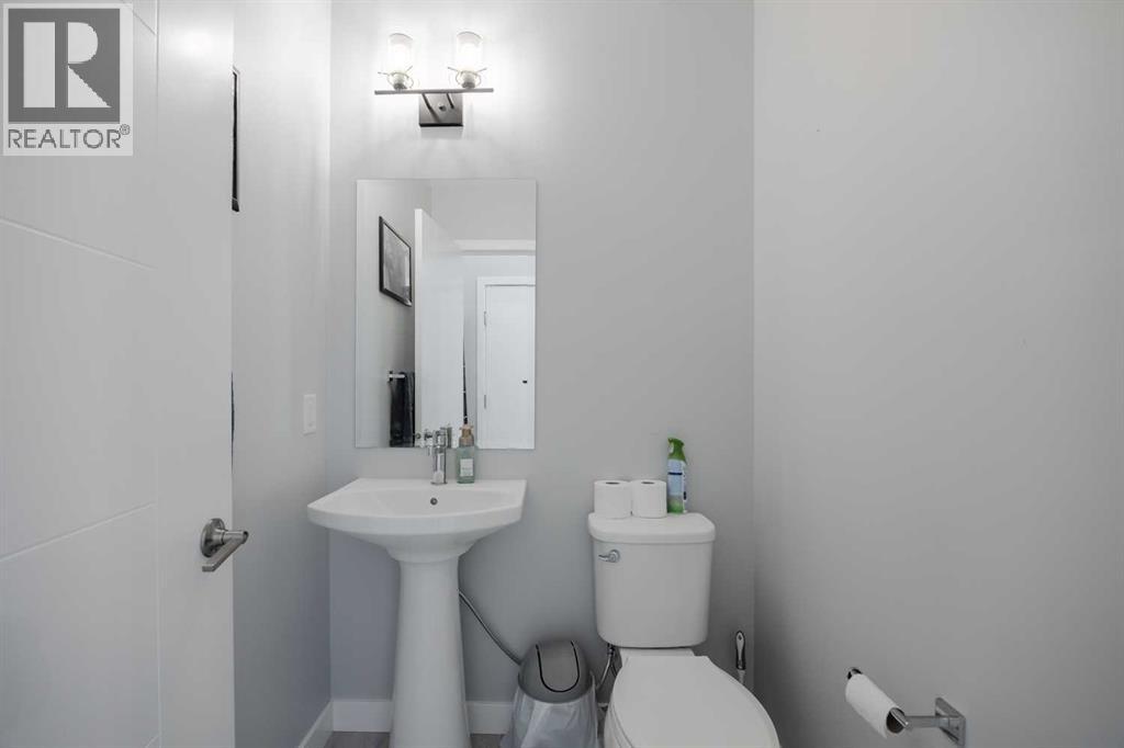 190 Magnolia Square Se, Calgary, Alberta  T3M 2W5 - Photo 14 - A2242111