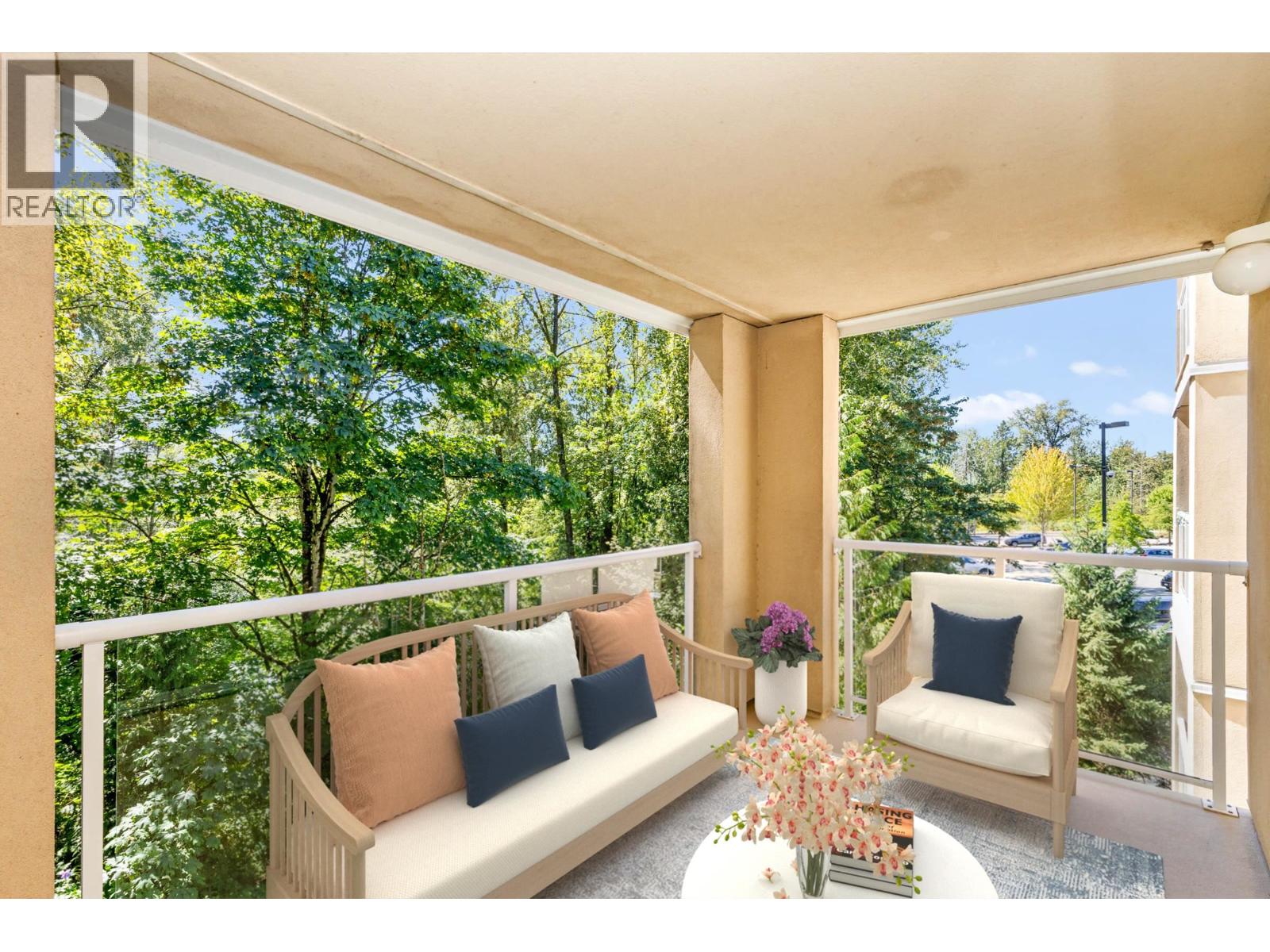 302 22722 Lougheed Highway, Maple Ridge, British Columbia  V2X 2V6 - Photo 3 - R3037180