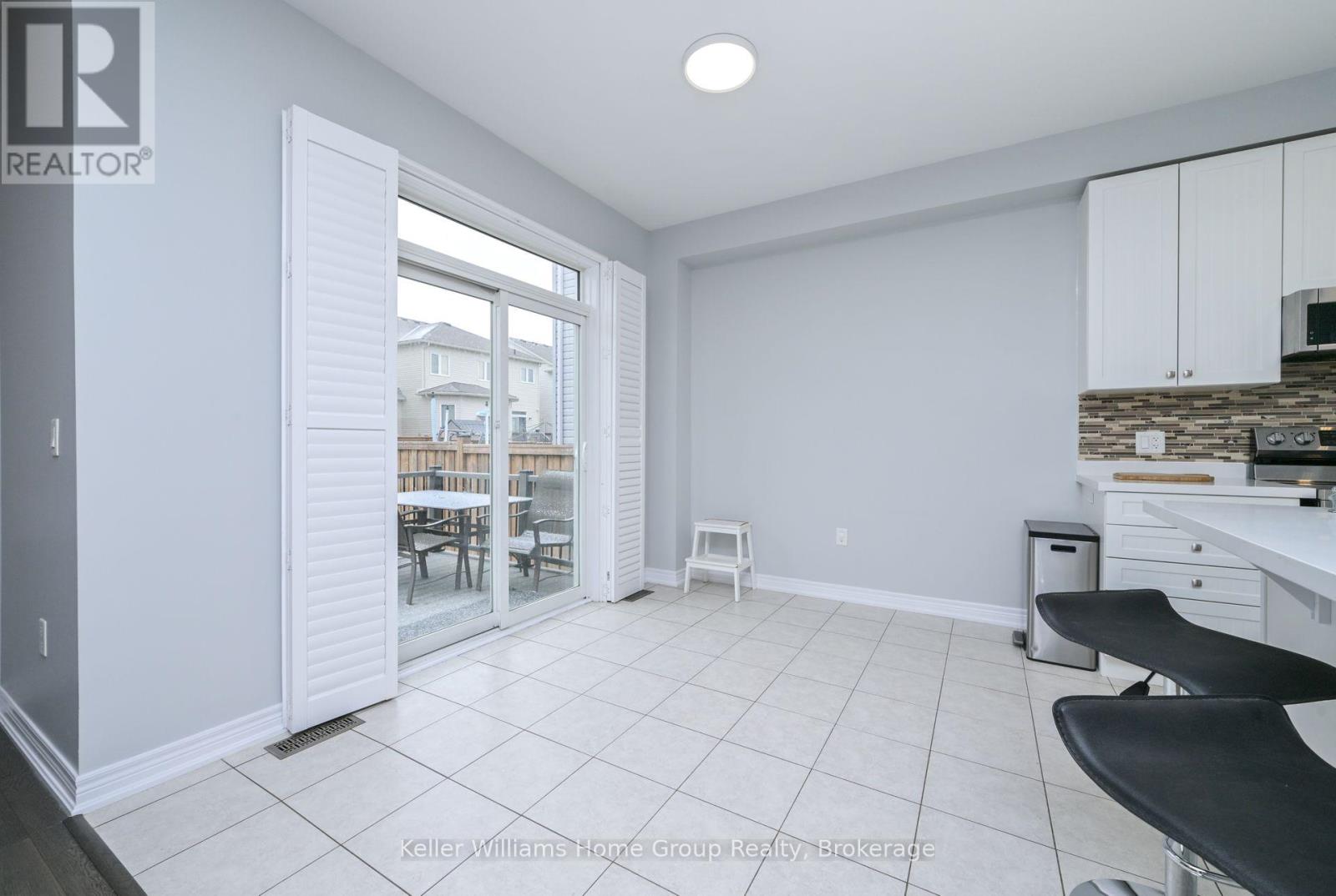 656 Armstrong Road, Shelburne, Ontario  L9V 3V4 - Photo 8 - X12228549