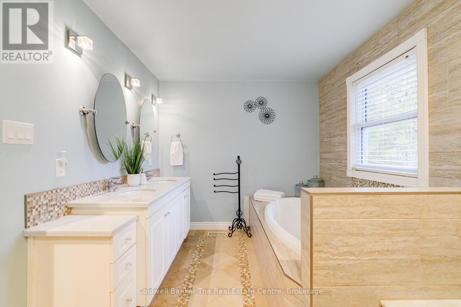 280 Private Street, Gravenhurst, Ontario  P1P 1R2 - Photo 28 - X12251564