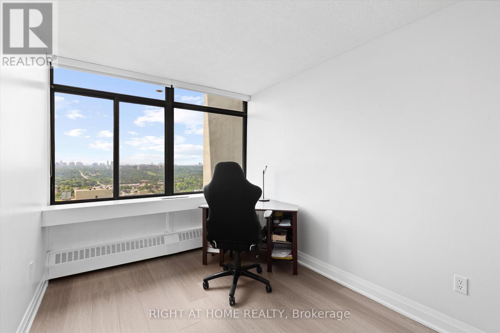 2209 - 3300 Don Mills Road, Toronto, Ontario  M2J 4X7 - Photo 14 - C12355372