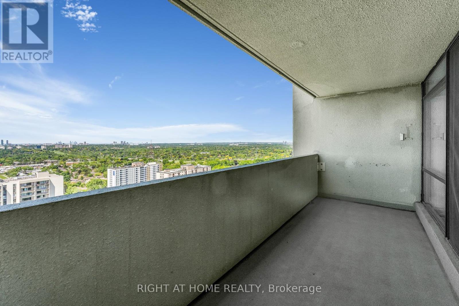 2209 - 3300 Don Mills Road, Toronto, Ontario  M2J 4X7 - Photo 16 - C12355372