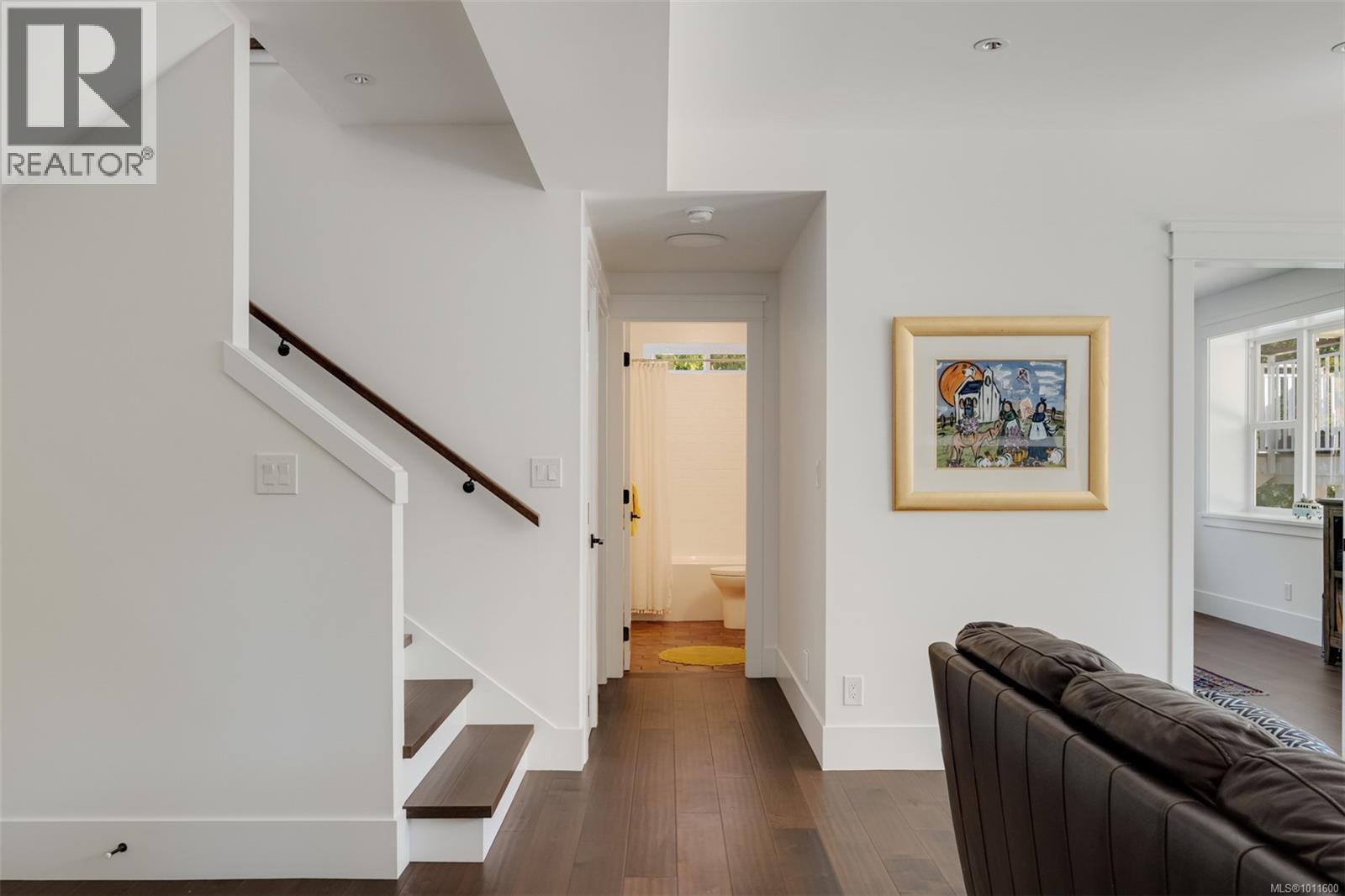 Property at 471 Green Mountain Rd image 3