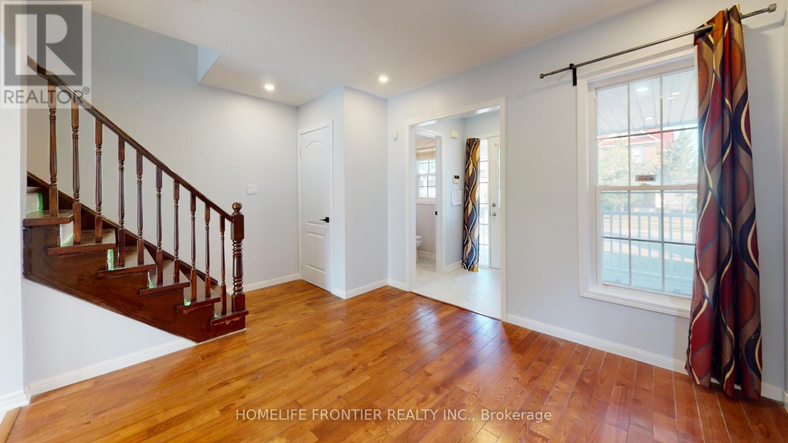 55 Hyacinth Crescent, Toronto, Ontario  M1X 1W9 - Photo 4 - E12355352