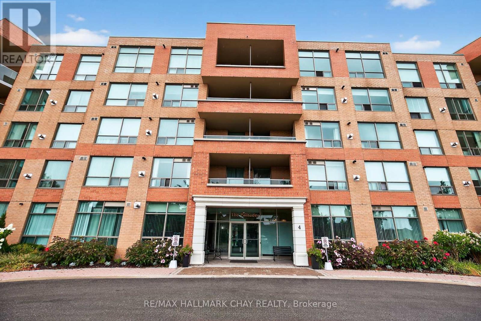 201 - 4 BRIAR HILL HEIGHTS, New Tecumseth, Ontario