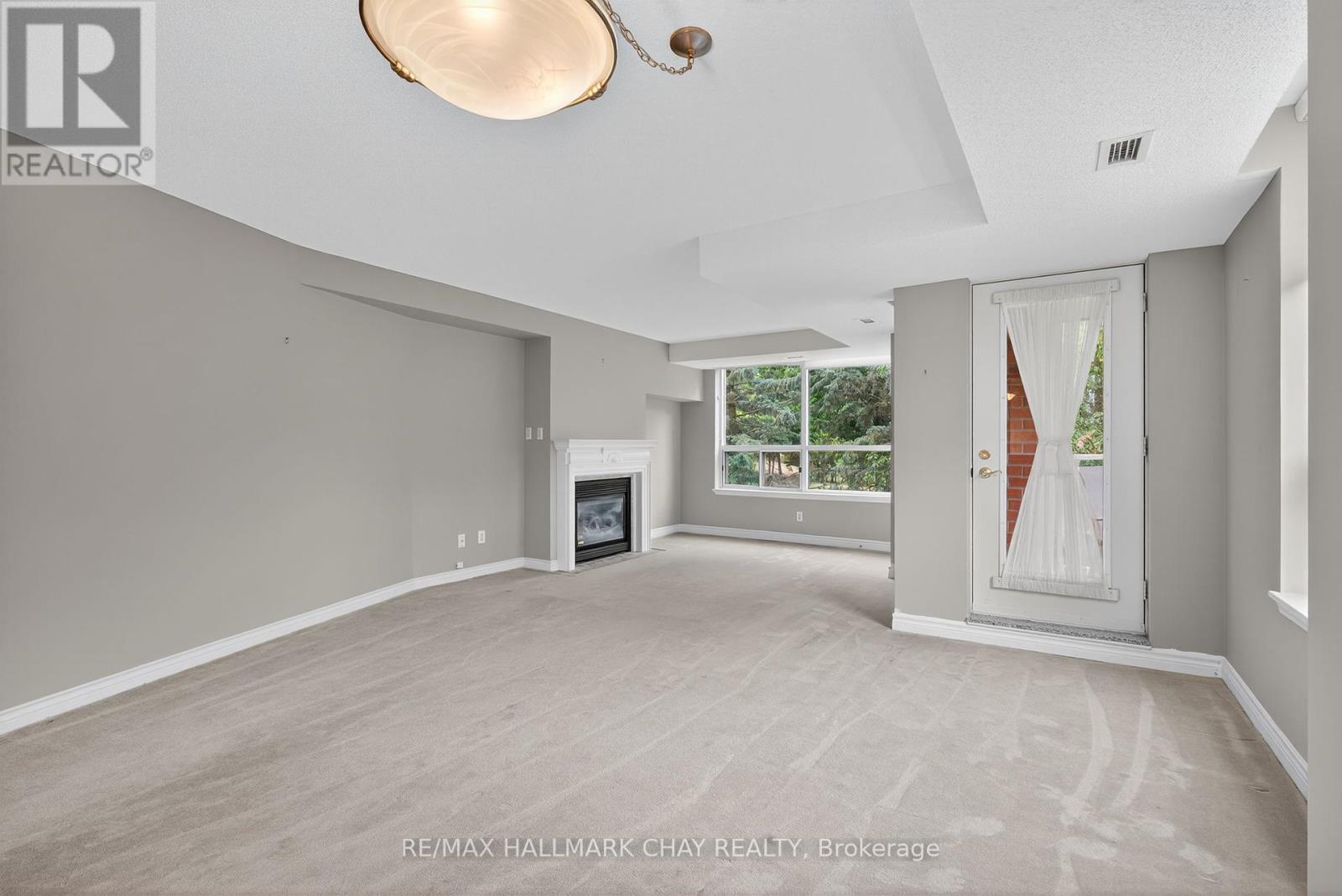201 - 4 Briar Hill Heights, New Tecumseth, Ontario  L9R 1Z7 - Photo 19 - N12355320