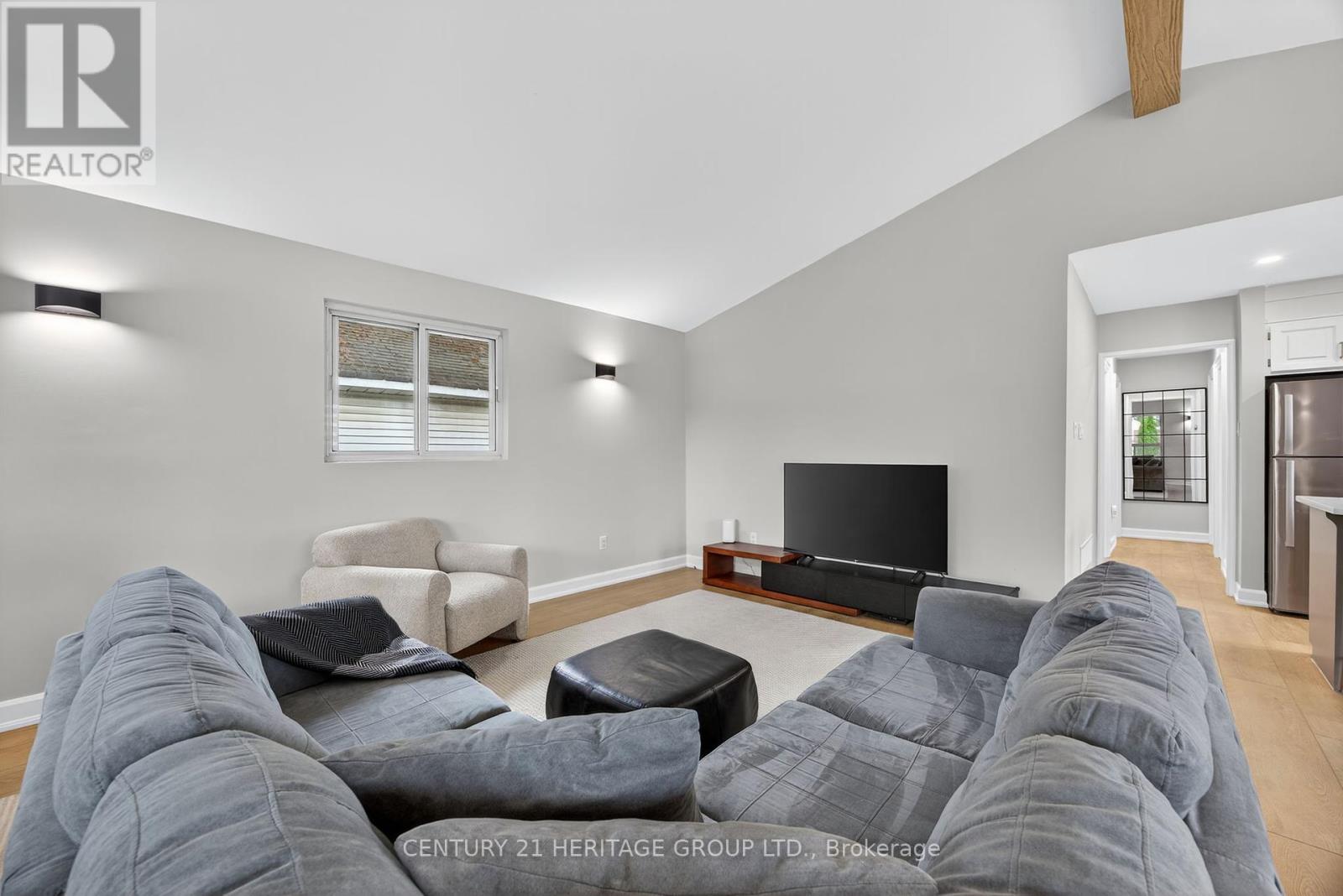1282 Temple Avenue, Innisfil, Ontario  L0L 1C0 - Photo 15 - N12355396