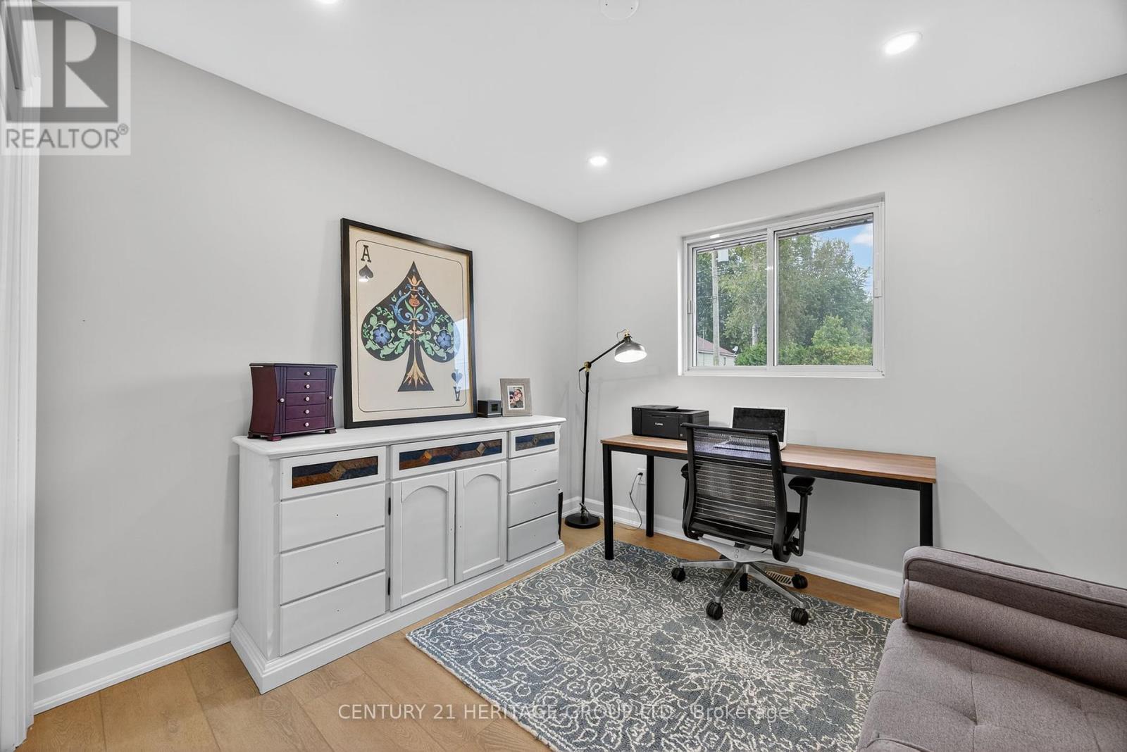 1282 Temple Avenue, Innisfil, Ontario  L0L 1C0 - Photo 29 - N12355396