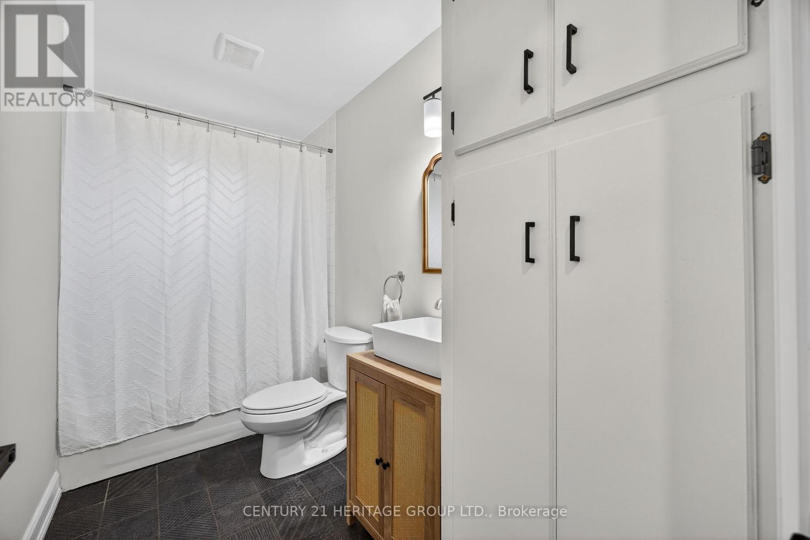 1282 Temple Avenue, Innisfil, Ontario  L0L 1C0 - Photo 32 - N12355396