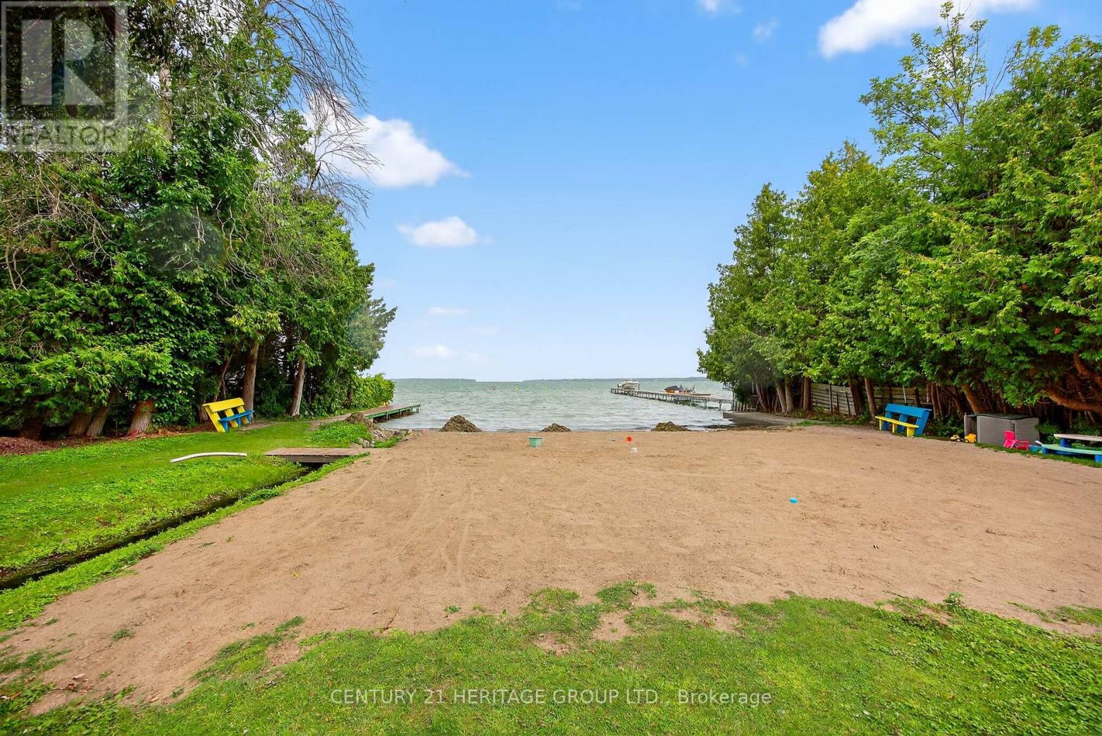 1282 Temple Avenue, Innisfil, Ontario  L0L 1C0 - Photo 35 - N12355396