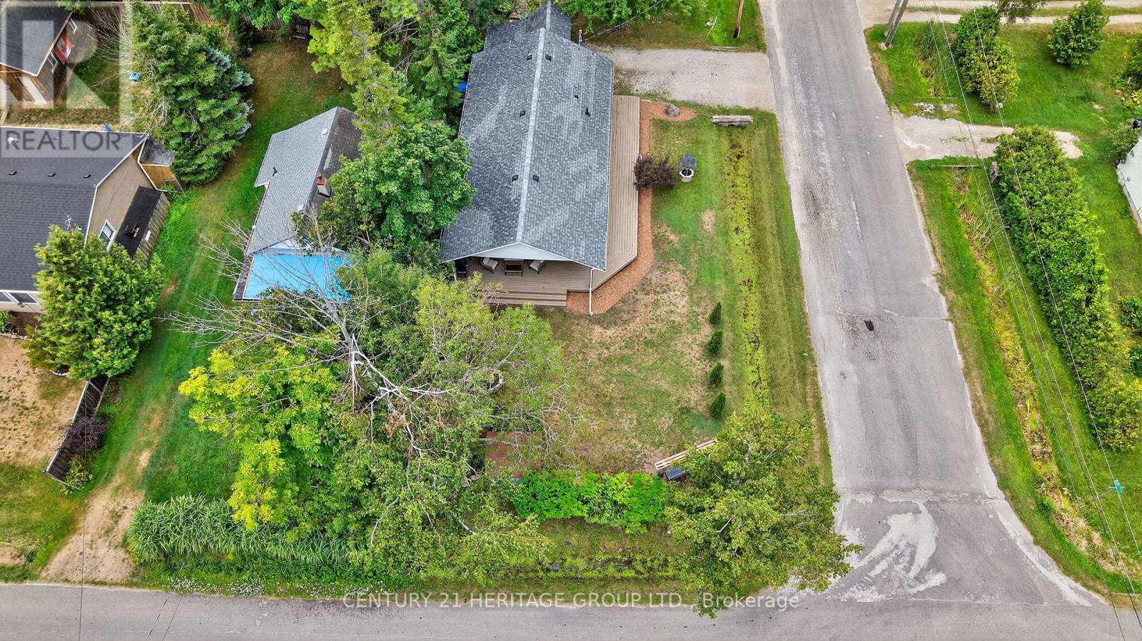 1282 Temple Avenue, Innisfil, Ontario  L0L 1C0 - Photo 37 - N12355396
