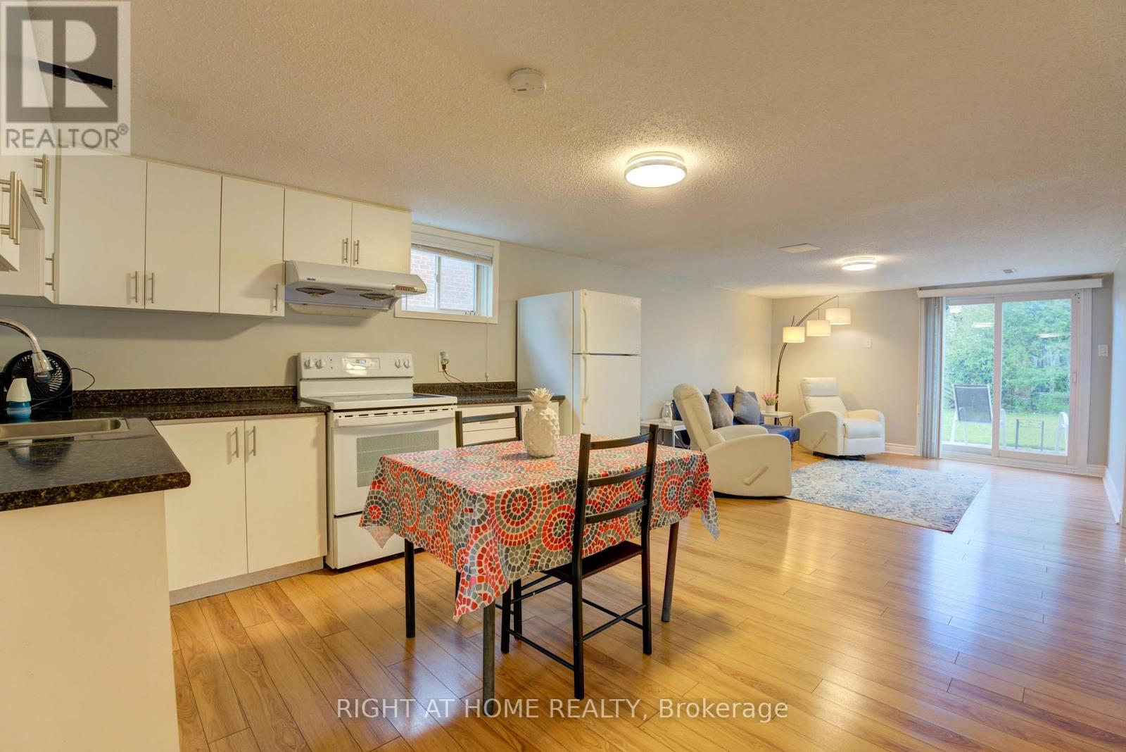 208 Meadows Boulevard, Mississauga, Ontario  L4Z 1J9 - Photo 21 - W12355374
