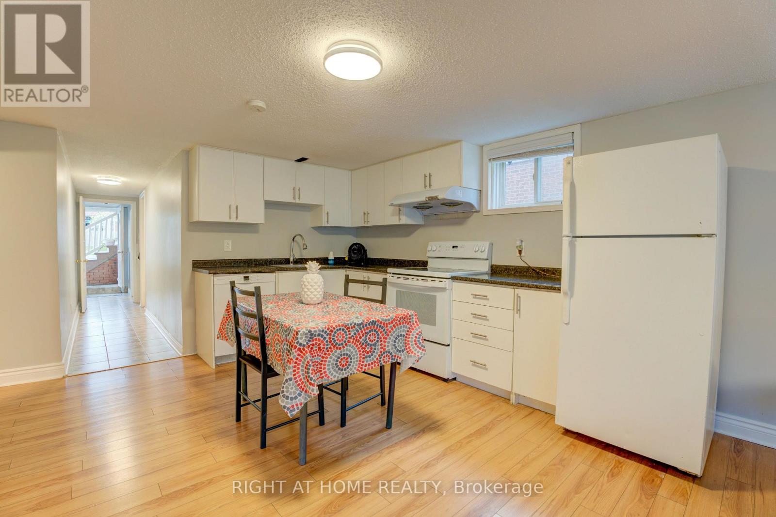 208 Meadows Boulevard, Mississauga, Ontario  L4Z 1J9 - Photo 22 - W12355374