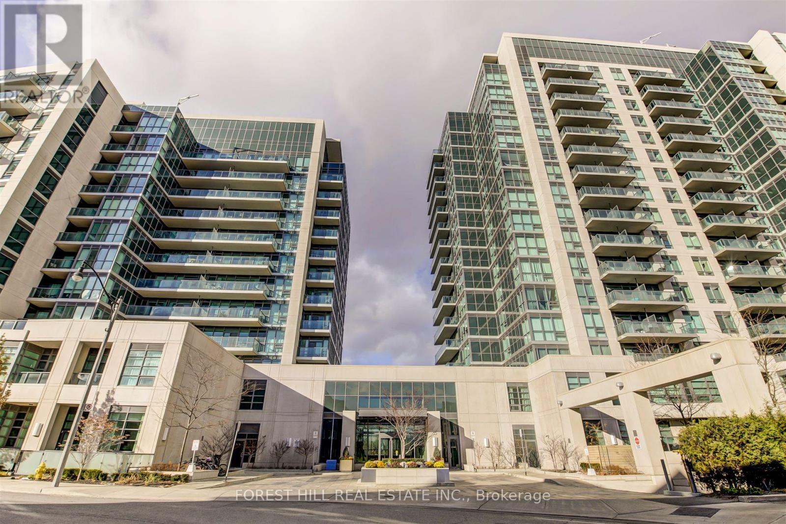 Property at TH 120 - 35 BRIAN PECK CRESCENT image 3