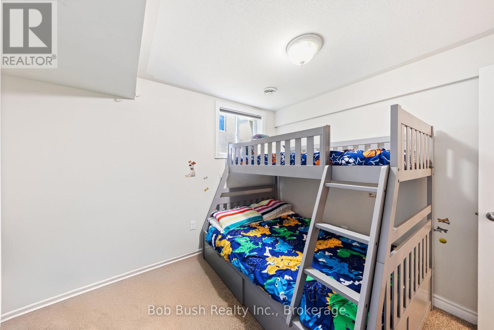 21 Church Street, Penetanguishene, Ontario  L9M 1A9 - Photo 16 - S12355433