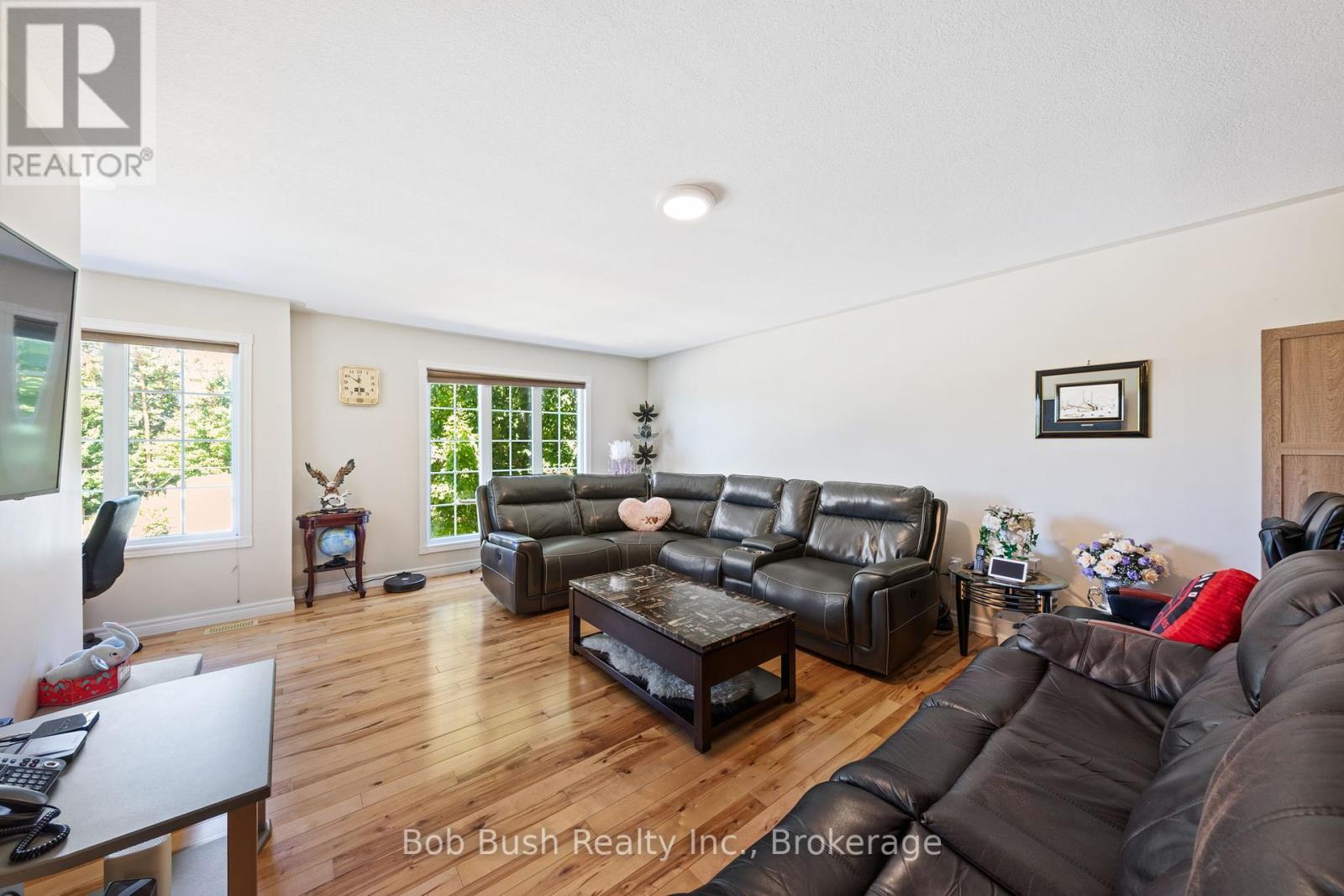 21 Church Street, Penetanguishene, Ontario  L9M 1A9 - Photo 19 - S12355433