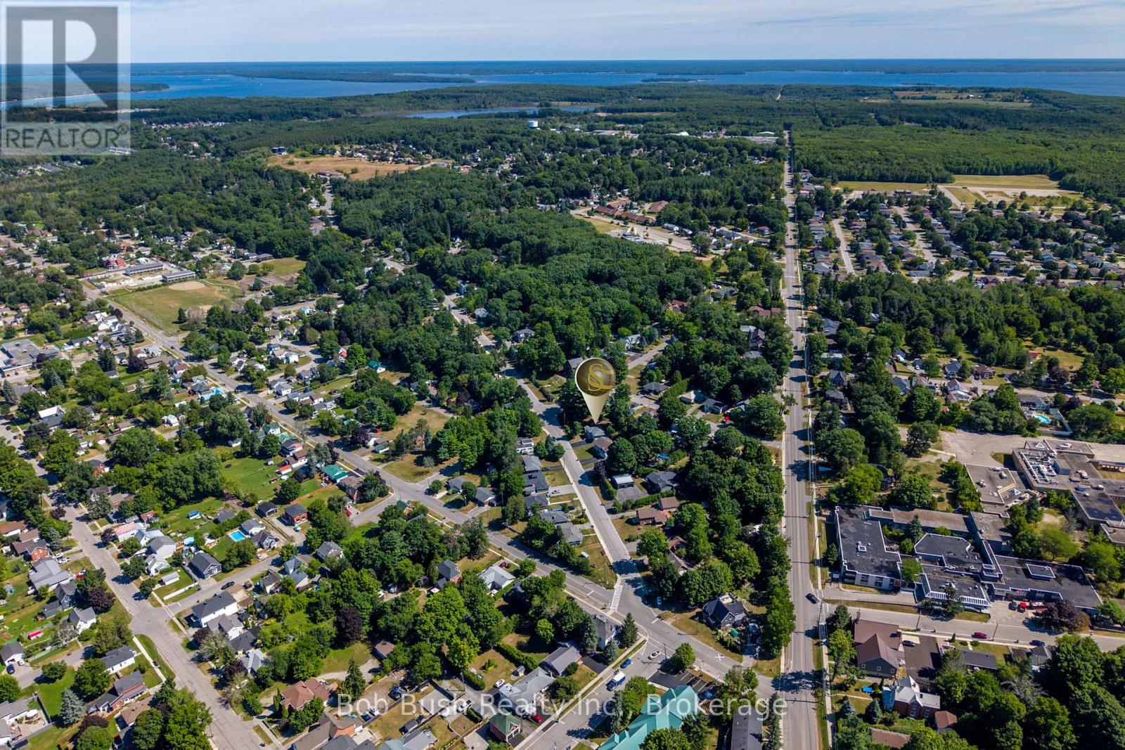 21 Church Street, Penetanguishene, Ontario  L9M 1A9 - Photo 37 - S12355433