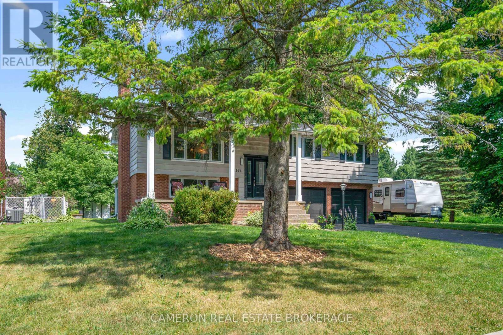 1507 Catherine Street, Cornwall, Ontario  K6J 5C3 - Photo 3 - X12355464