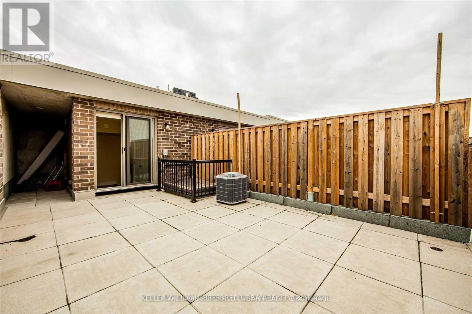 37 - 3 Elsie Lane, Toronto, Ontario  M6P 0B8 - Photo 33 - W12353059