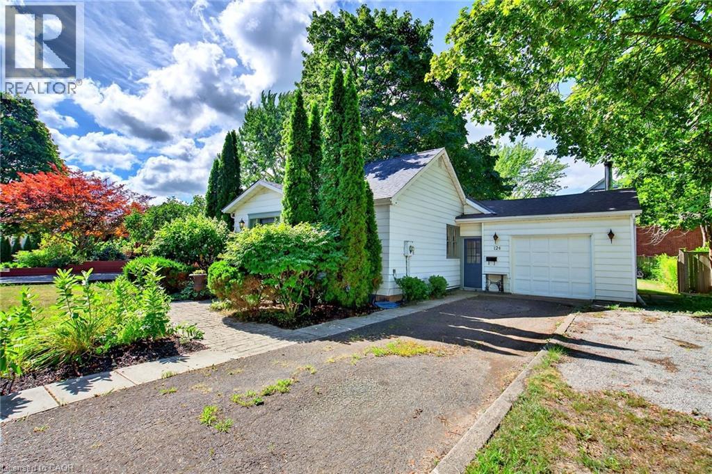 Property at 124 MARY Street image 4