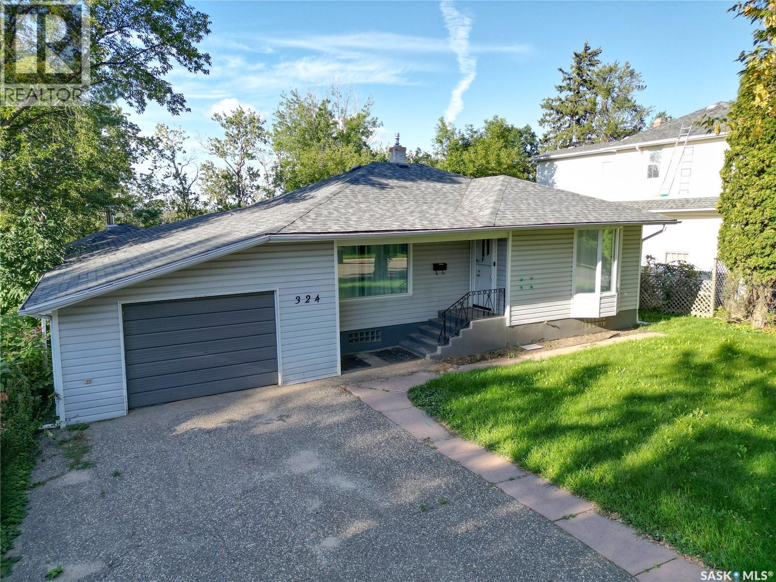 324 19th Street W, Prince Albert, Saskatchewan  S6V 4C7 - Photo 1 - SK016079