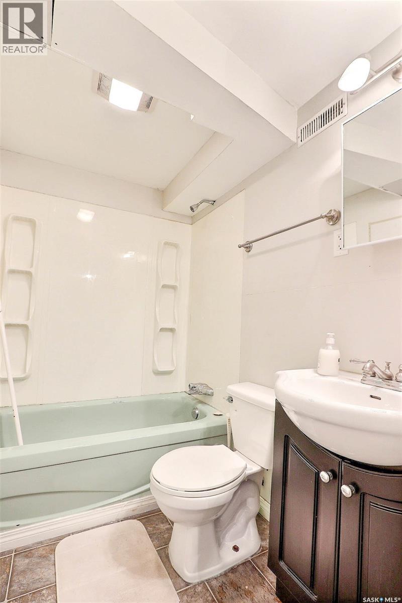 324 19th Street W, Prince Albert, Saskatchewan  S6V 4C7 - Photo 13 - SK016079