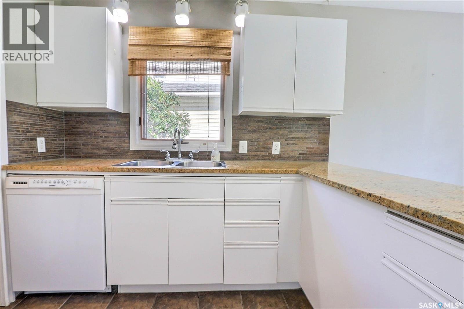 324 19th Street W, Prince Albert, Saskatchewan  S6V 4C7 - Photo 7 - SK016079