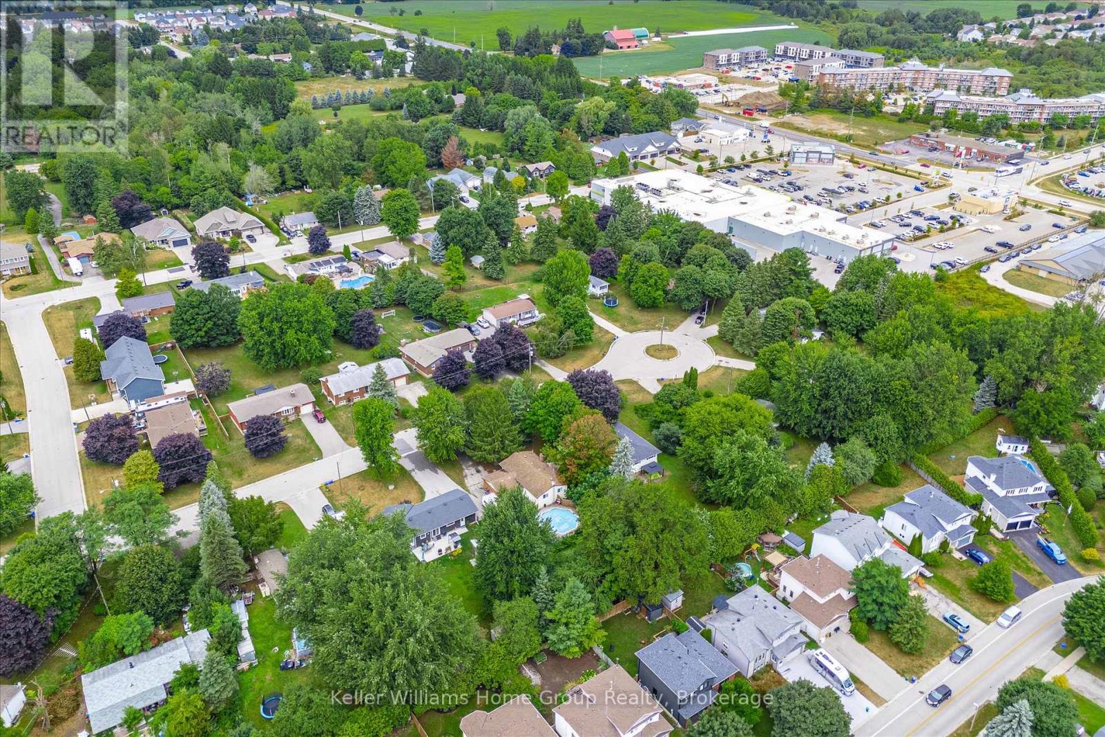 37 Victoria Crescent, Centre Wellington, Ontario  N1M 2W3 - Photo 46 - X12354906