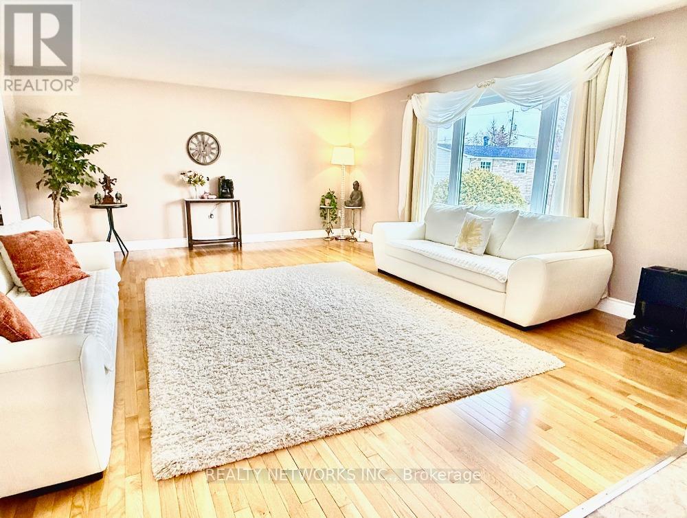 Property at 522 SPOONER DRIVE image 4