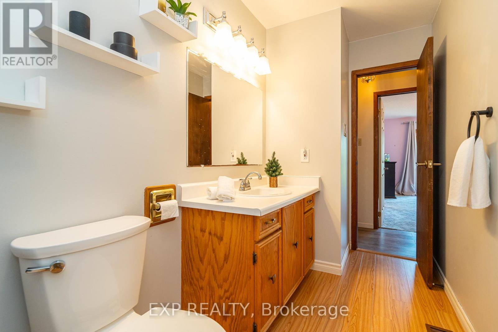 1437 Usborne Street, Mcnab/braeside, Ontario  K0A 1G0 - Photo 19 - X12355523