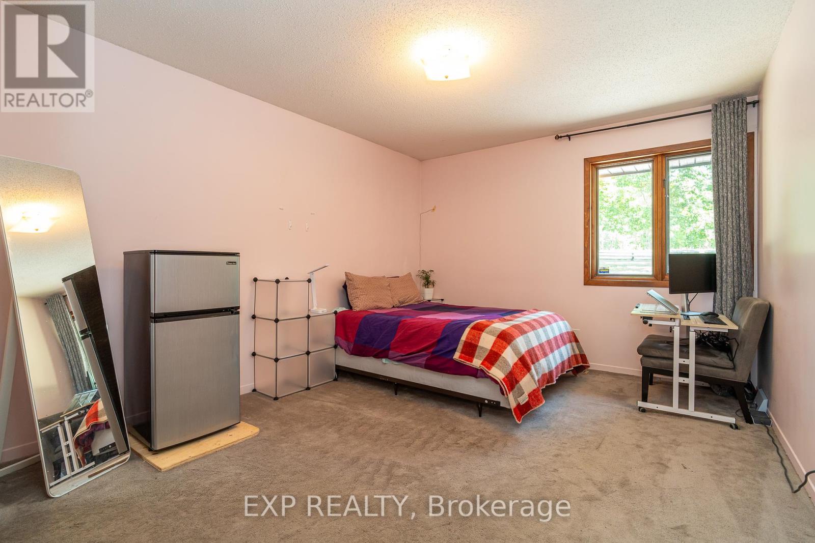 1437 Usborne Street, Mcnab/braeside, Ontario  K0A 1G0 - Photo 20 - X12355523