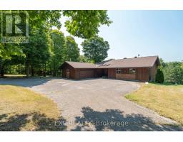 1437 Usborne Street, McNab/Braeside, Ca