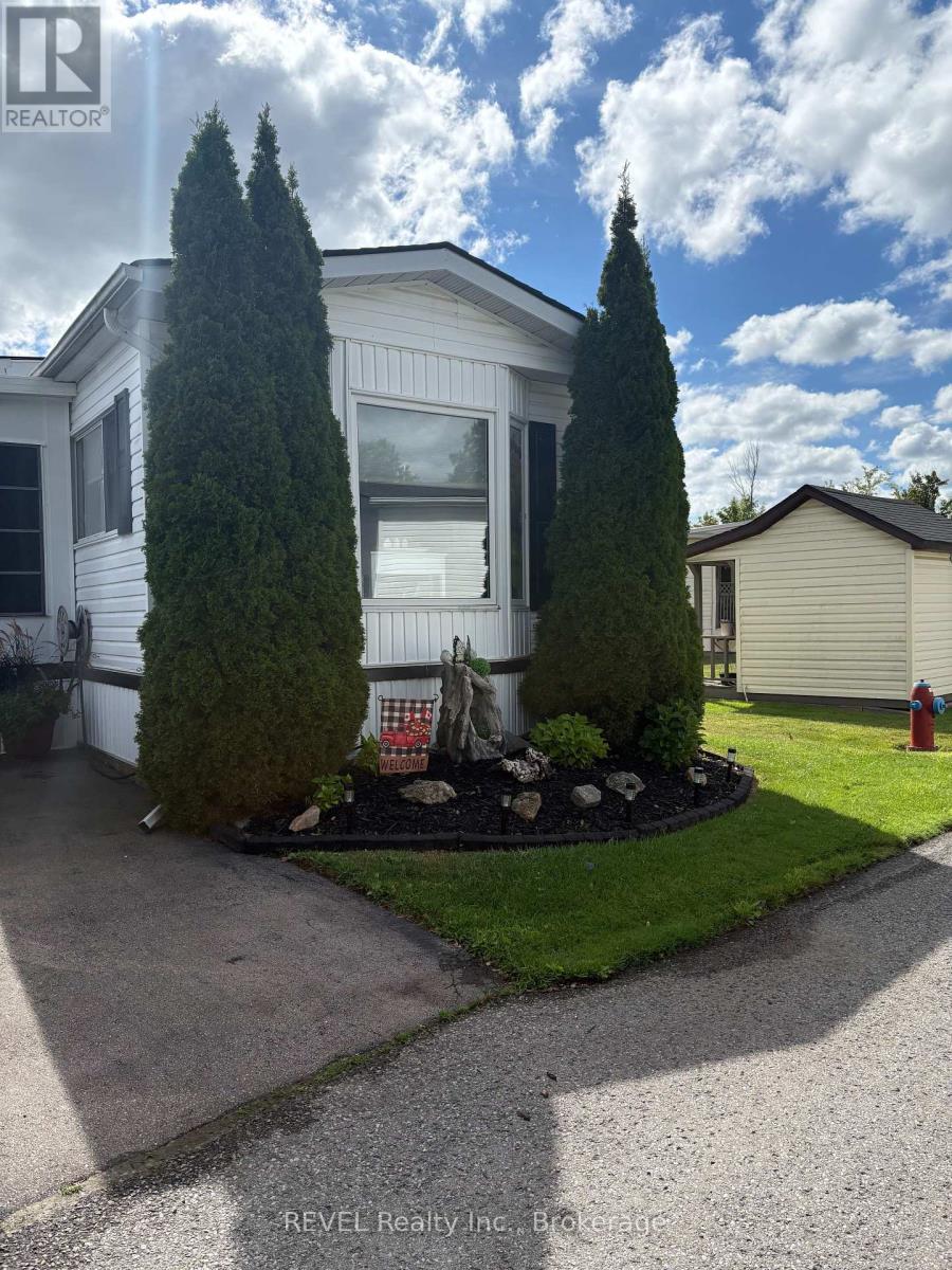 350 - 3033 Townline Road, Fort Erie, Ontario  L0S 1S1 - Photo 1 - X12355507