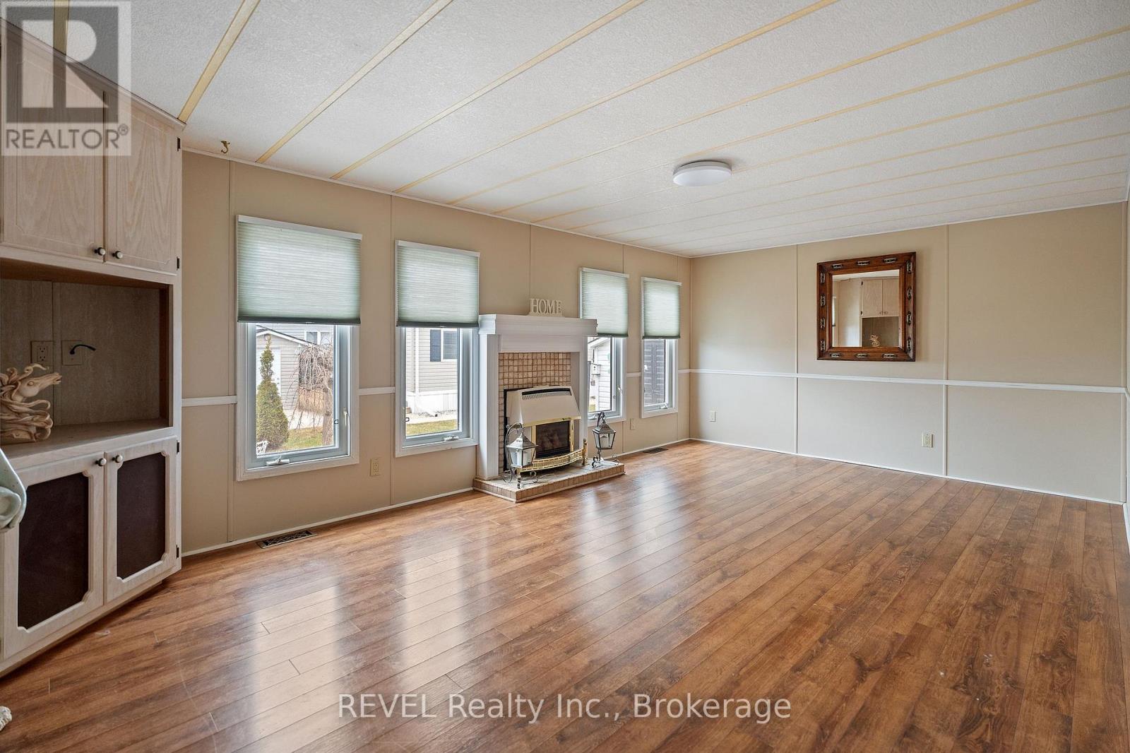 350 - 3033 Townline Road, Fort Erie (Black Creek), Ontario  L0S 1S1 - Photo 16 - X12355507