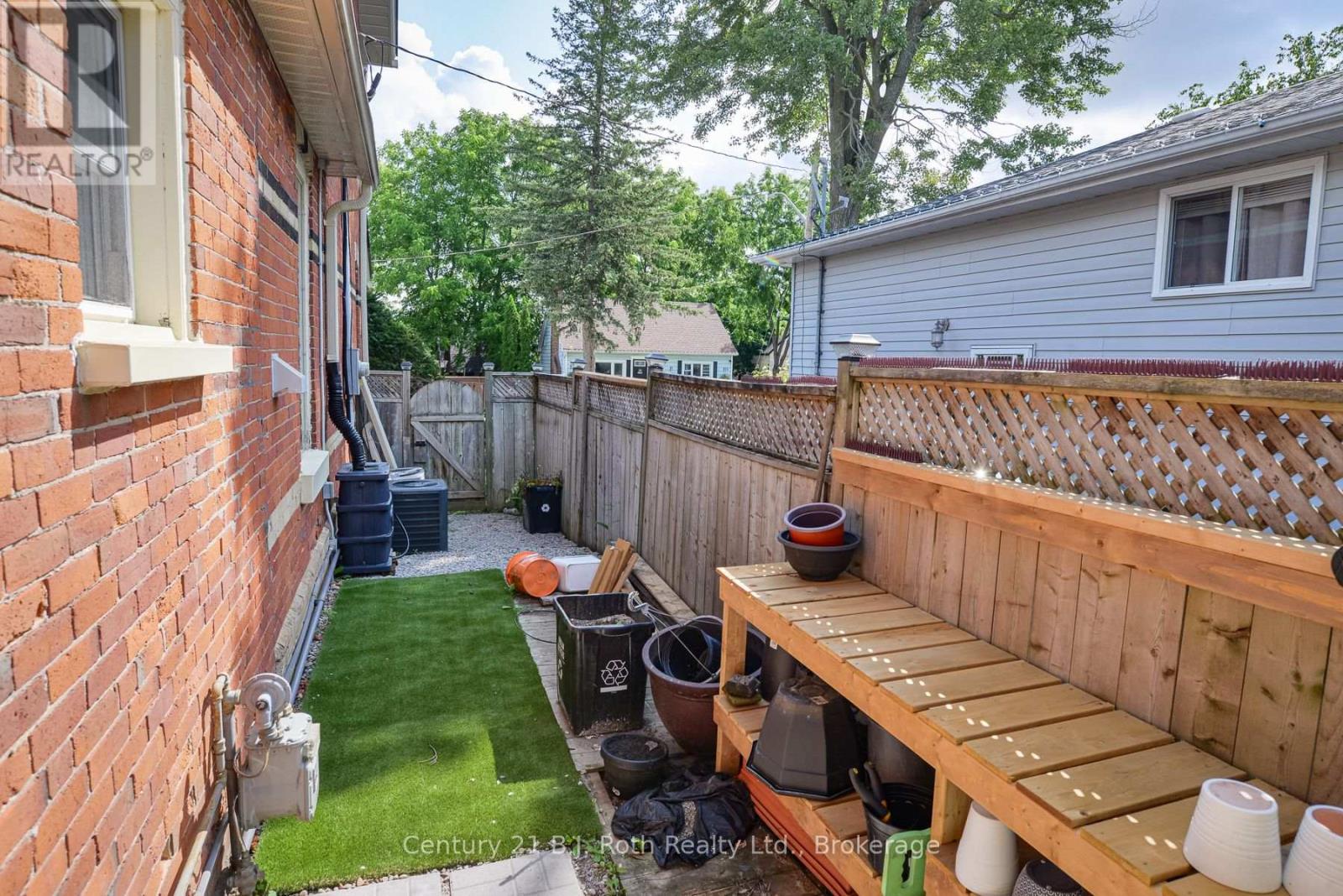241 Mississaga Street W, Orillia, Ontario  L3V 3B7 - Photo 44 - S12355596