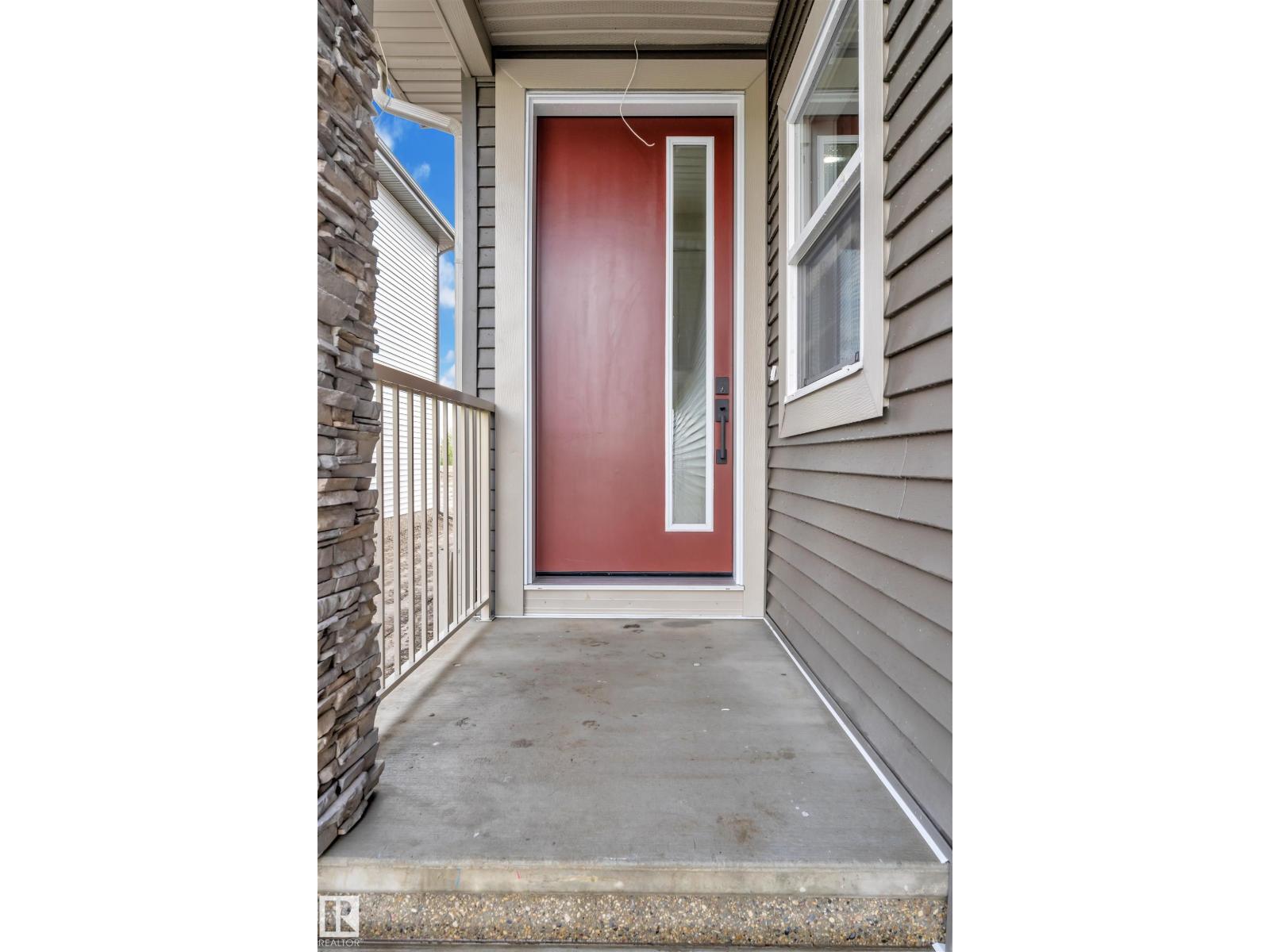 Property at 1921 - 63 AVE NE image 3
