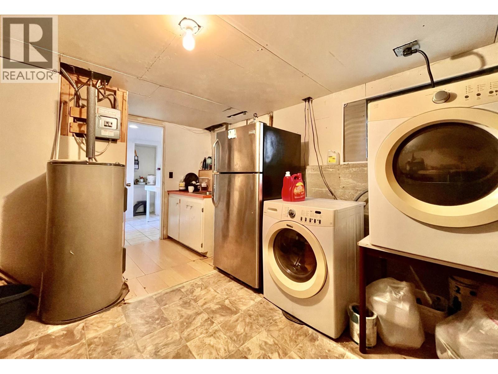 5693 Dolphin Street, Sechelt, British Columbia  V0N 3A0 - Photo 14 - R3037819