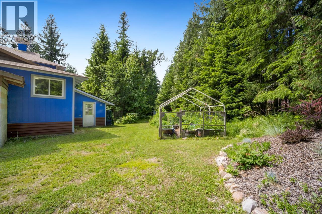 16095 3a Highway, Crawford Bay, British Columbia  V0B 1E0 - Photo 40 - 10359793