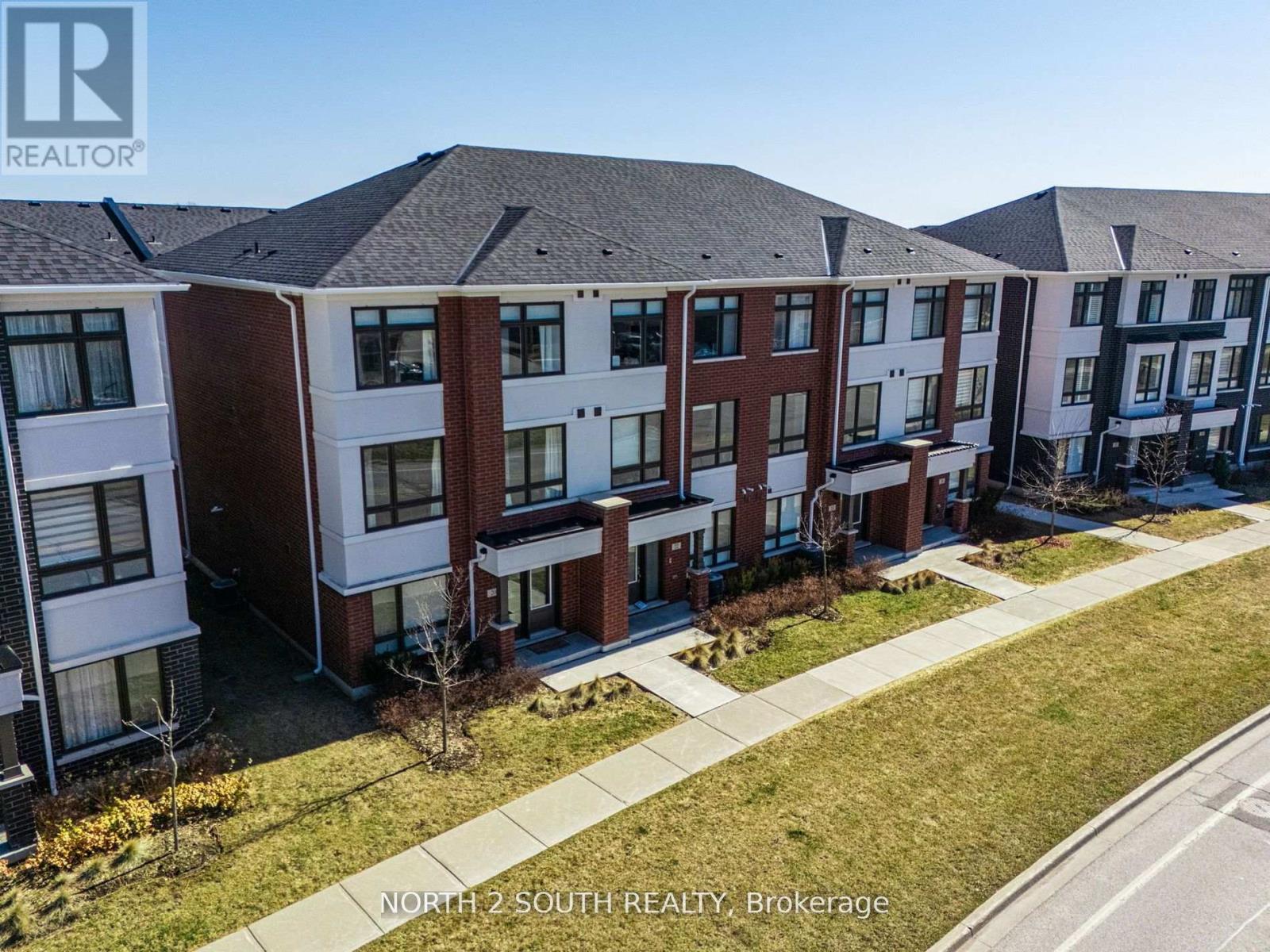 10 - 20 Thomas Armstrong Lane, Richmond Hill, Ontario  L4C 5S6 - Photo 21 - N12355462
