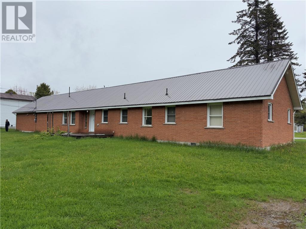 53-55 St Charles St, Killarney, Ontario  P0M 2A0 - Photo 11 - 2123235