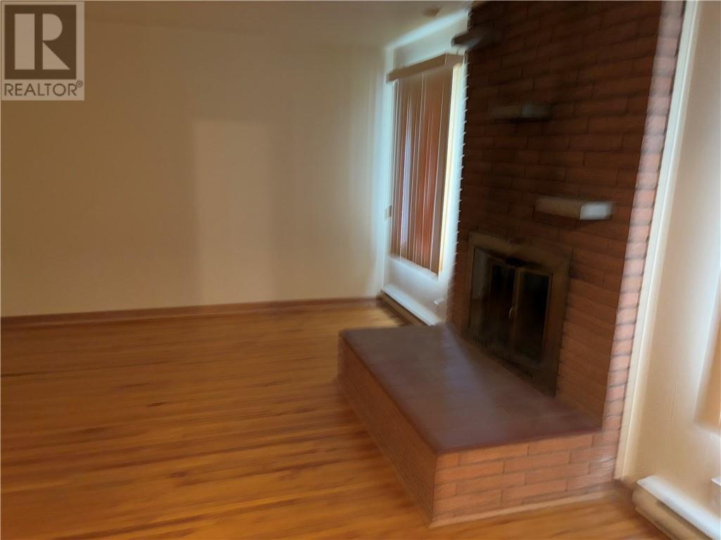 53-55 St Charles St, Killarney, Ontario  P0M 2A0 - Photo 5 - 2123235