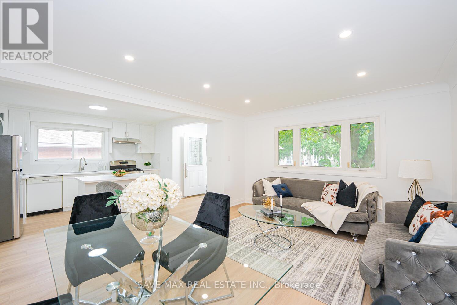 248 West 18th Street, Hamilton, Ontario  L9C 4G9 - Photo 12 - X12355452