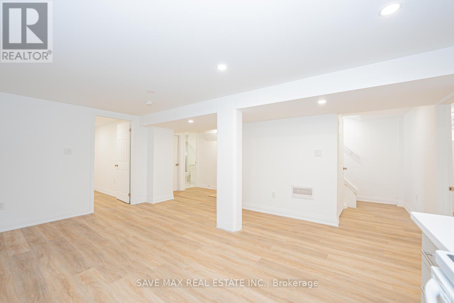248 West 18th Street, Hamilton, Ontario  L9C 4G9 - Photo 33 - X12355452