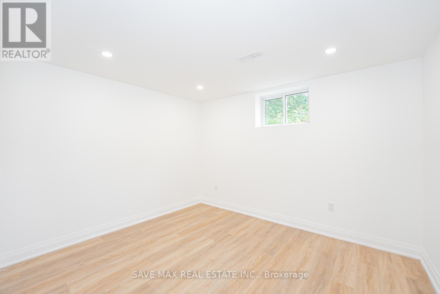 248 West 18th Street, Hamilton, Ontario  L9C 4G9 - Photo 34 - X12355452
