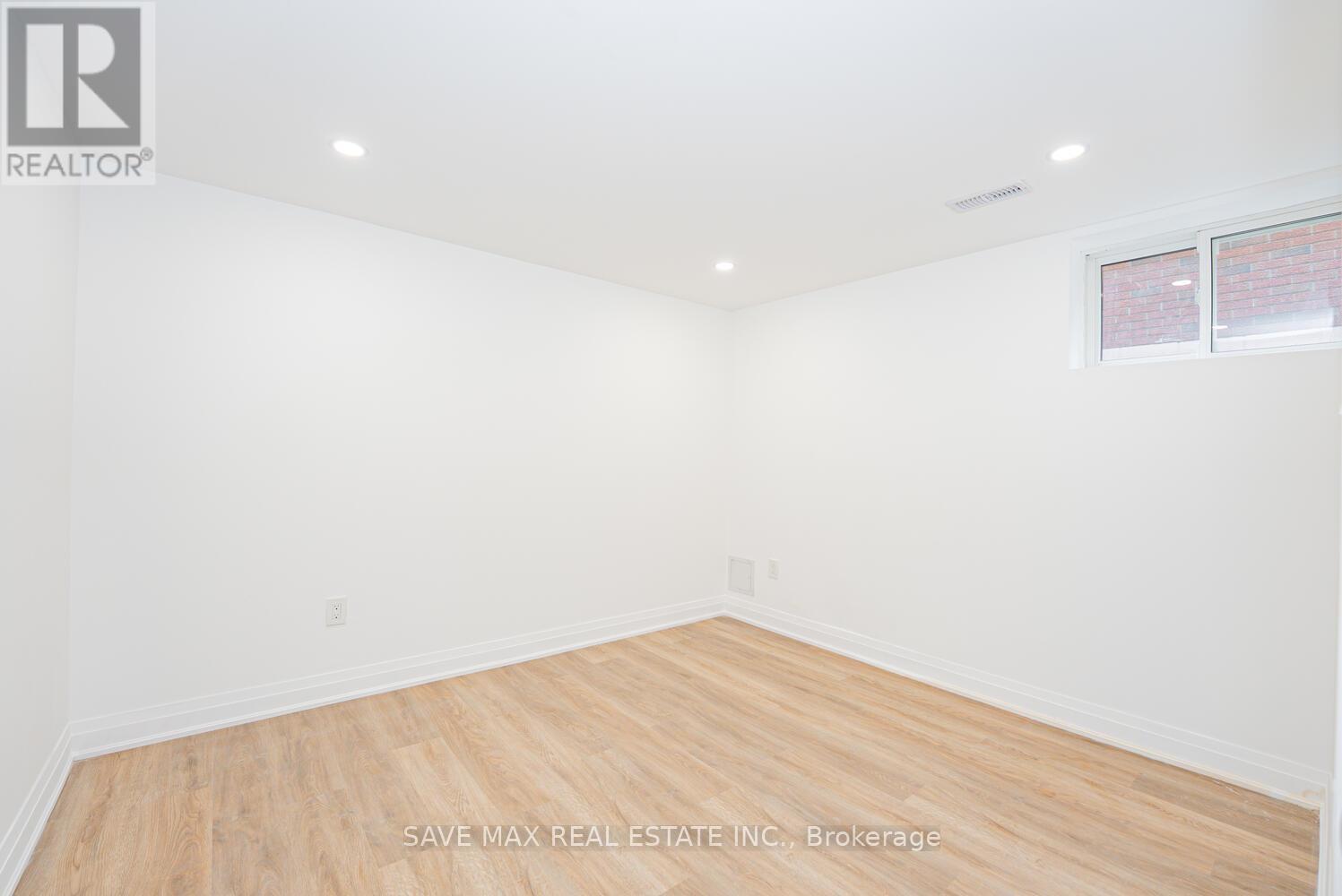 248 West 18th Street, Hamilton, Ontario  L9C 4G9 - Photo 36 - X12355452