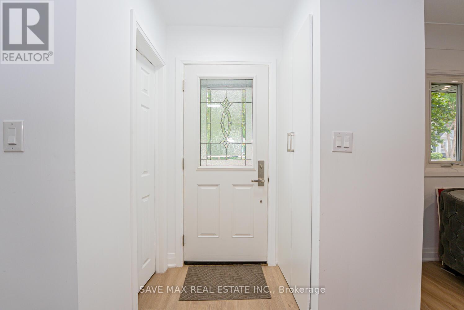 248 West 18th Street, Hamilton, Ontario  L9C 4G9 - Photo 7 - X12355452
