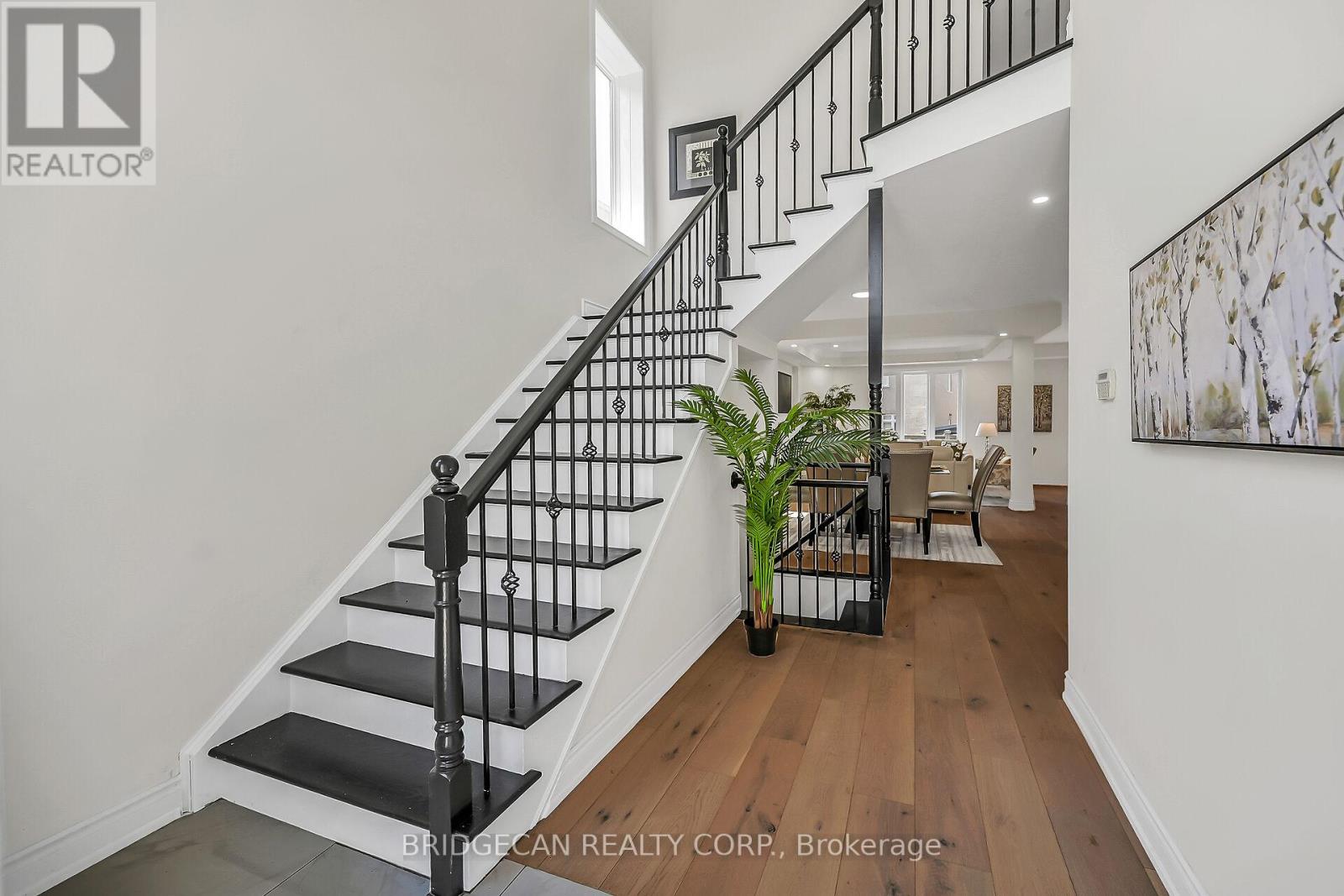 Property at 40 DAVINCI BOULEVARD image 5